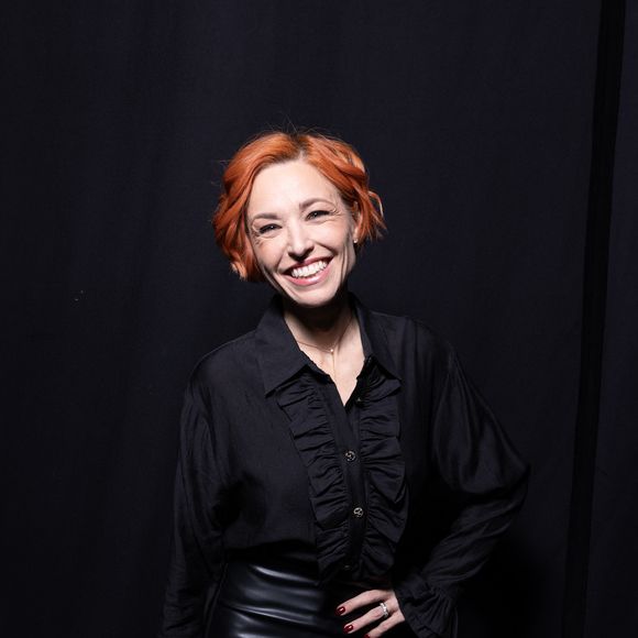 Exclusif - Natasha St Pier en backstage de l'enregistrement de l'émission "La Boîte à secrets", présentée par F.Bollaert et diffusée le 23 janvier sur France 3, dans les studios du Lendit à Saint-Denis, France, le 16 décembre 2025. © Cyril Moreau/Bestimage