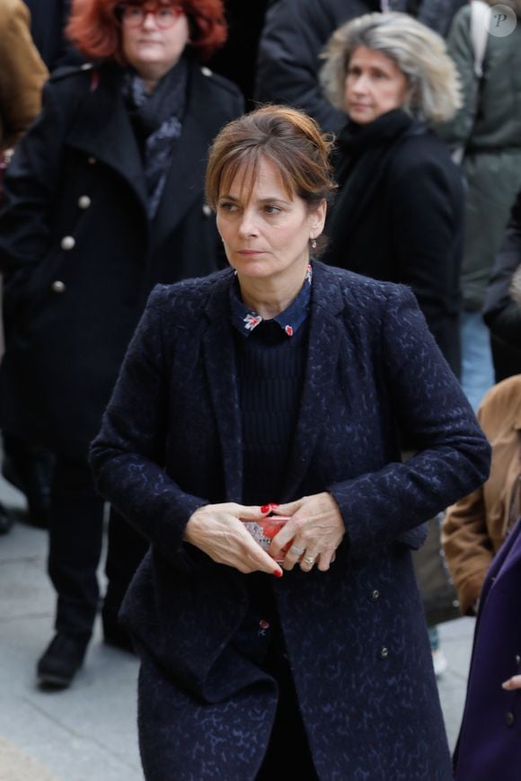 Cécilia Hornus - Arrivées aux obsèques de la comédienne Pascale Roberts en l'église Saint Roch à Paris le 8 novembre 219.