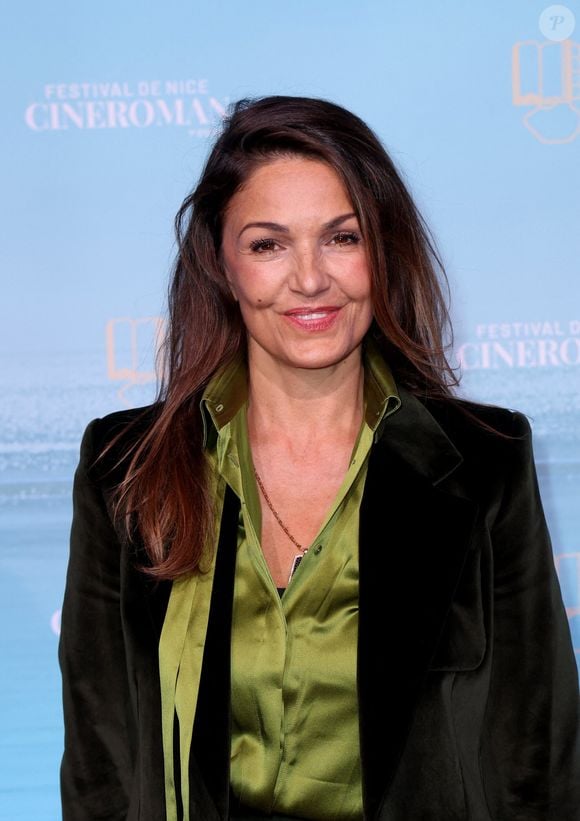 Il s'agit de Nadia Farès.

Nadia Farès - Tapis rouge de la soirée d'ouverture de la 7ème édition du festival Cineroman à Nice le 29 septembre 2025. © Dominique Jacovides - Bruno Bebert / Bestimage