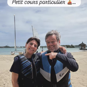 Estelle Denis partage des images de ses vacances paradisiaques avec Marc Thiercelin.