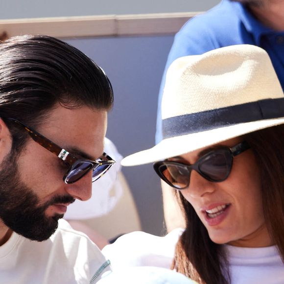 Un petit garçon fruit de ses amours avec son compagnon de longue date Adrien Galo. 

Adrien Galo. Sofia Essaïdi en tribunes lors des Internationaux de France de tennis de Roland Garros 2023 à Paris, France, le 3 juin 2023. © Cyril Moreau/Bestimage