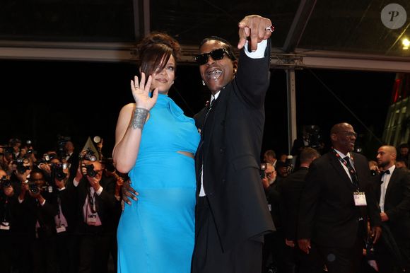 ASAP Rocky et sa femme Rihanna (enceinte) - Descente des marches du film « Highest 2 Lowest » lors du 78ème Festival International du Film de Cannes, au Palais des Festivals à Cannes. Le 19 mai 2025
© Jacovides-Moreau / Bestimage