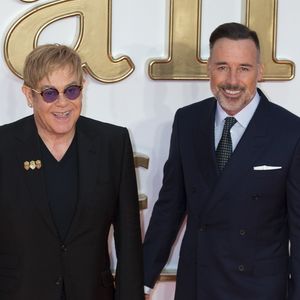 Elton John et son mari David Furnish à la première de "Kingsman: The Golden Circle" à Leicester Square à Londres, le 18 septembre 2017.

Agence / Bestimage