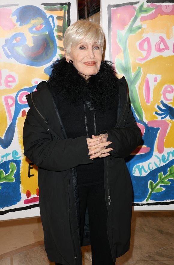 au moment de faire un hommage à la chanteuse décédée récemment Nicole Croisille

Nicole Croisille -  29ème Gala de l’Espoir donné au profit de la recherche contre le cancer au théâtre des Champs-Elysées à Paris le 27 novembre 2023. © Coadic Guirec/Bestimage