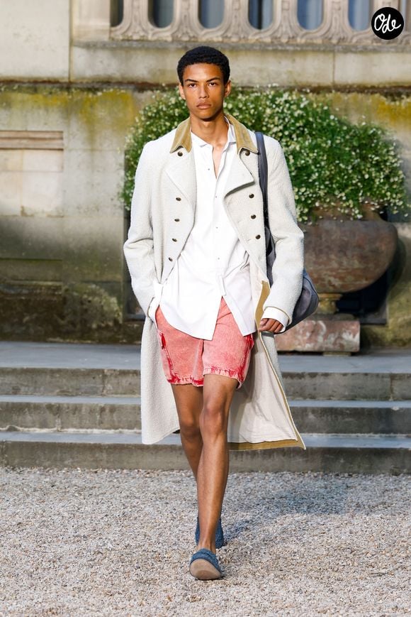 Défilé de mode Dior Homme Prêt à Porter Collection Homme Printemps/Été 2027 lors de la Fashion Week de Paris, France, le 24 juin 2026. © Bestimage