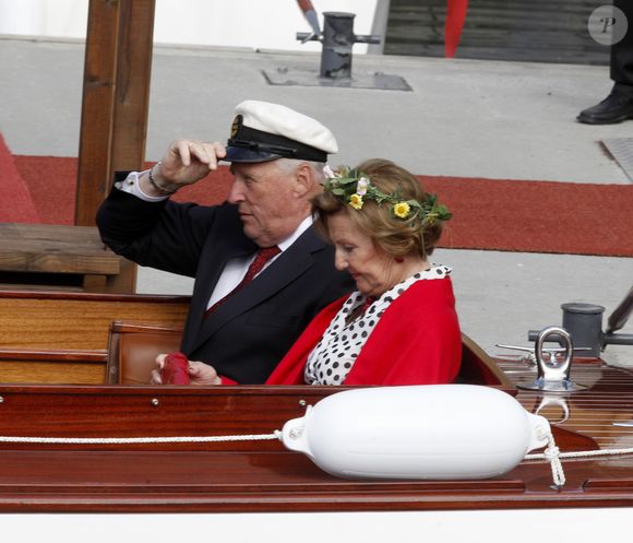Le roi Harald, la reine Sonja - La famille royale de Norvège lors du jubilé de 25 ans de règne du roi Harald de Norvège à Trondheim, le 23 juin 2016.