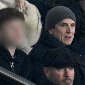 Fan de football, Guillaume Canet a partagé un moment privilégié avec son fils à Paris !

Guillaume Canet et son fils Marcel dans les tribunes du match de Ligue des Champions entre le Paris Saint-Germain (PSG) contre Newcastle (1-1) au Parc des Princes à Paris. © Lionel Urman/PsnewZ/Bestimage