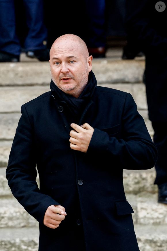 Sébastien Cauet - Sorties des obsèques de Jean-Pierre Pernaut en la Basilique Sainte-Clotilde à Paris le 9 mars 2022