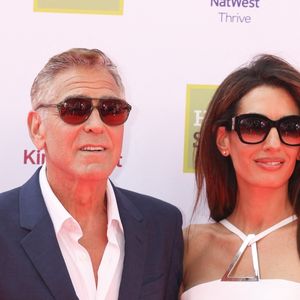 George Clooney et sa femme Amal Clooney lors de la soirée King’s Trust Awards 2025 à Londres, le 26 juin 2025 @Backgrid UK/ Bestimage