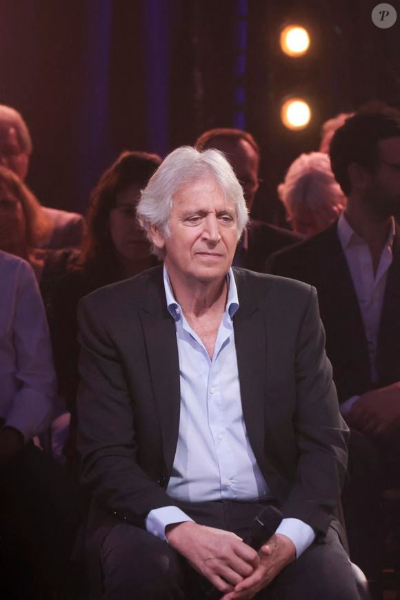 Exclusif - Yves Duteil - Enregistrement de l'émission "Le grand échiquier, Spéciale Raymond Devos", présentée par C.Chazal et M.Boujenah, et diffusée le 11 juillet à 21h15 sur France 2
© Jack Tribeca / Bestimage