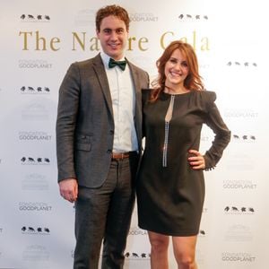 Avec son mari Henri Landes, elle a quitté Paris.

Exclusif - Fanny Agostini (maitresse de cérémonie) et son mari Henri Landes - Soirée "The Nature Gala - Fondation GoodPlanet" au Pavillon Ledoyen à Paris le 18 décembre 2018.© Philippe Doignon/Bestimage