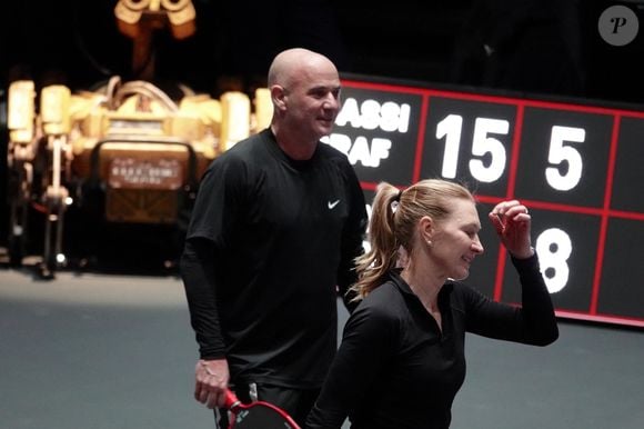Nevada  - Les stars du tennis et couple Andre Agassi et son épouse Steffi Graf sont aperçus jouant dans la même équipe au PickleballSlam 3 à Las Vegas. 2025. (Backgrid USA / Bestimage).