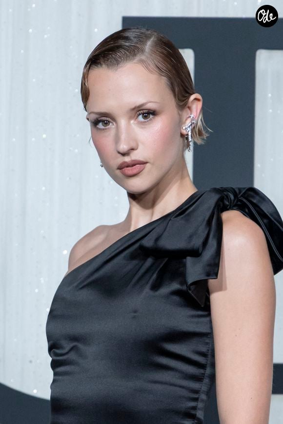 Elle revient notamment sur son "craquage" capillaire

Angèle - Gala d’ouverture de la saison de danse 2025-2026, avec le soutien de la maison Chanel, le 27 septembre 2025. © Olivier Borde / Bestimage