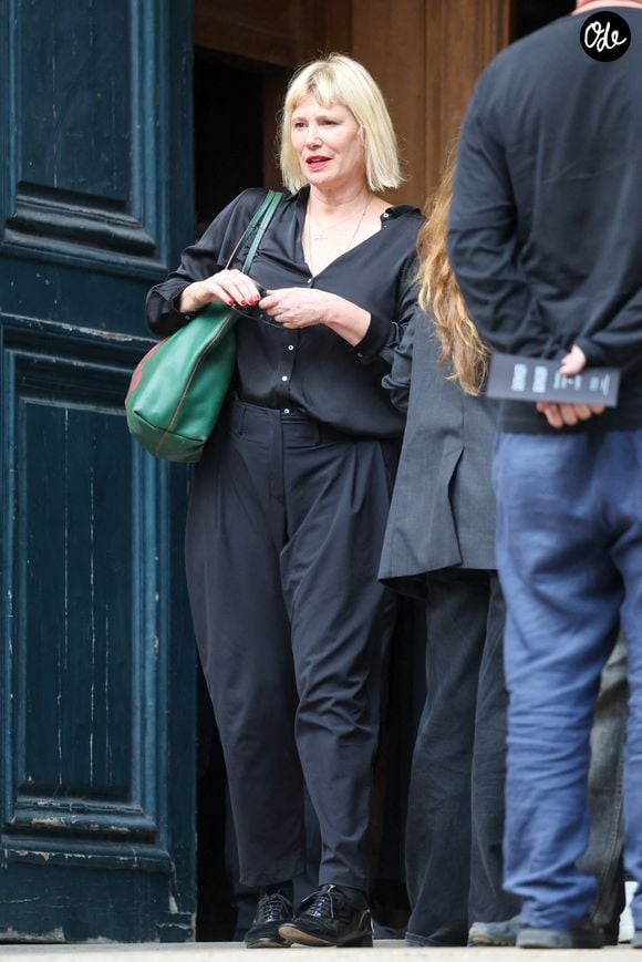 Maïtena Biraben - Sorties des obsèques de Thierry Ardisson en l’église Saint-Roch de Paris, France, le 17 juillet 2025. © Clovis-Jacovides/Bestimage