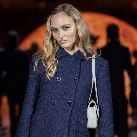S'il y a en deux qui ne pouvaient pas rater ça, c'est bien Vanessa Paradis et sa fille Lily-Rose Depp, deux des égéries les plus emblématiques du géant de la mode.

Lily-Rose Depp – Photo Call du Défilé de mode Chanel Collection Printemps-Été 2026 dans le cadre de la Fashion Week de Paris, France, le 6 octobre 2025. © Olivier Borde / Bestimage