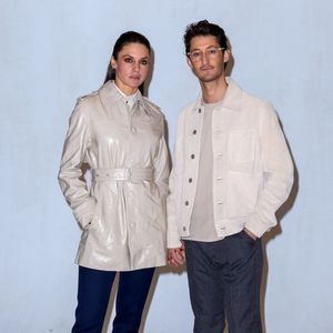 Pierre Niney et sa compagne Natasha Andrews - Photocall du défilé de mode Hommes "AMI" prêt-à-porter automne-hiver 2023/2024 lors de la fashion week de Paris. Le 19 janvier 2023
© Olivier Borde / Bestimage