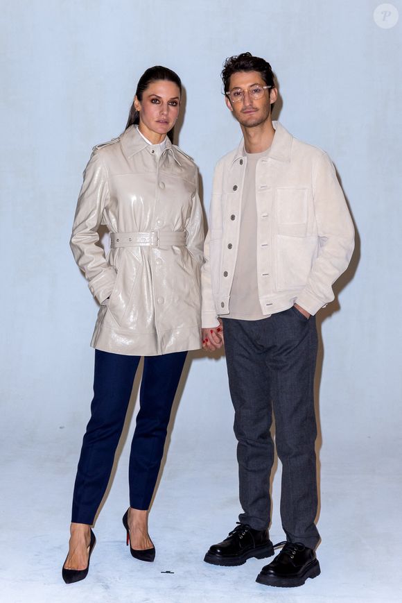 Pierre Niney et sa compagne Natasha Andrews - Photocall du défilé de mode Hommes "AMI" prêt-à-porter automne-hiver 2023/2024 lors de la fashion week de Paris. Le 19 janvier 2023
© Olivier Borde / Bestimage