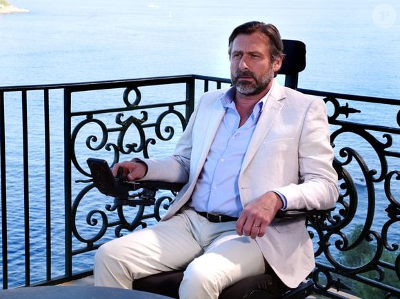 Exclusif - Bernard Yerlès - Tournage de la saison 2 de la série "La Vengeance aux Yeux Clairs" au Col de Vence - Episode 5 et 6  © Bruno Bebert/Bestimage