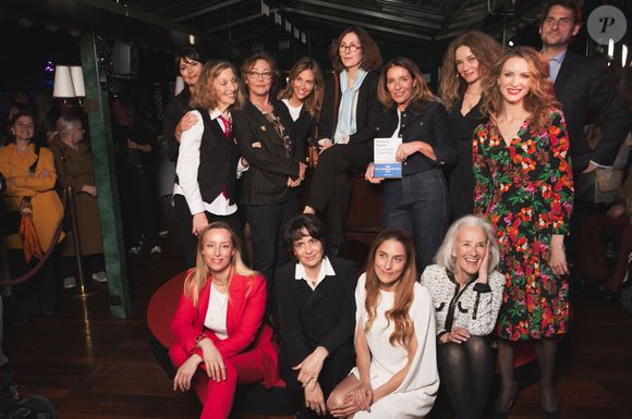 Florence Seyvos et le Jury - Soirée de remise de la 19e édition du Prix de la Closerie des Lilas, le 6 mai 2025