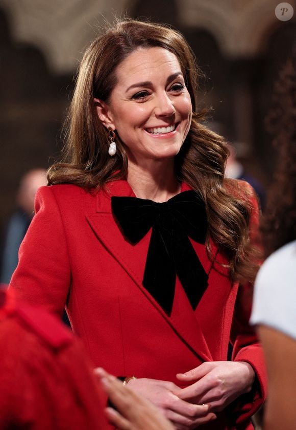 En septembre dernier, la future reine d'Angleterre a annoncé la fin de son traitement. Une nouvelle réjouissante pour la Firme et ses sympathisants. 

Catherine Kate Middleton, princesse de Galles, lors du service de chants de Noël Together At Christmas à l'abbaye de Westminster, Londres le 6 décembre 2024.

© Julien Burton / Bestimage