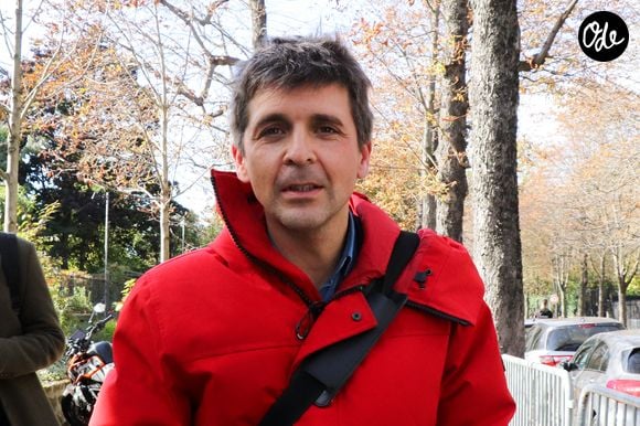 Thomas Sotto - Arrivées de l'émission "Vivement Dimanche" qui sera diffusée le 17 octobre 2021 au Studio Gabriel à Paris, France, le 13 octobre 2021.
