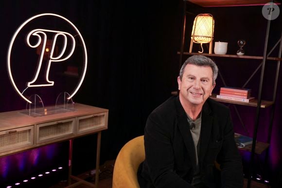 Pascal Bataille en interview pour "En privé avec", format original de Webedia © Jack Tribeca/Bestimage
