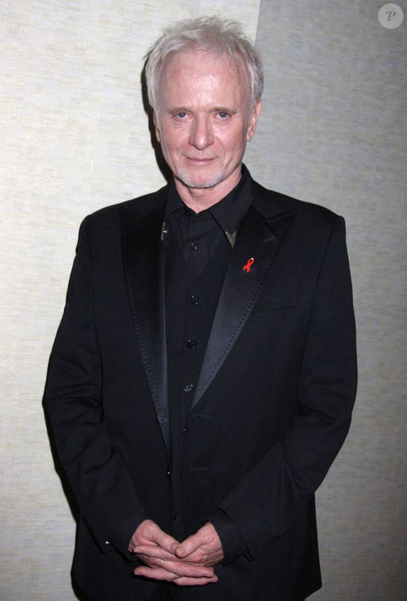 Anthony Geary
participant à la 5e soirée annuelle ABC et SOAPnet Salute to
Broadway Cares/ Equity Fights Aids, Post Party.
Elle s'est tenue à l'hôtel Marriott Marquis le 9 mars 2009.
 Photo bySteven Bergman / AFF/ABACAPRESS.COM