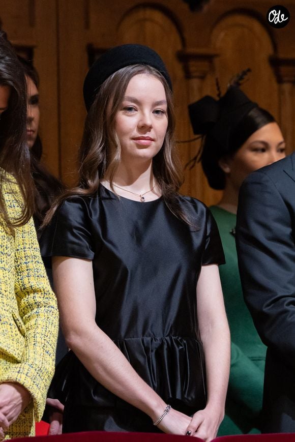 La fille de Caroline de Monaco s'est illustrée dans une tenue au symbole fort.

La princesse Alexandra de Hanovre lors de la messe en la cathédrale Notre-Dame-immaculée de Monaco le jour de la fête nationale à Monaco le 19 novembre 2025. 

© Olivier Huitel / Pool Monaco / Bestimage