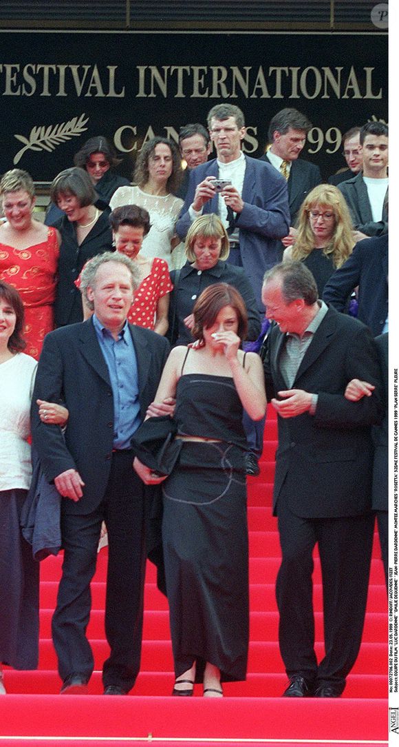 Emilie Dequenne et les frères Dardenne au Festival de Cannes en 1999
©RINDOFF-JACOVIDES-FIZET / BESTIMAGE