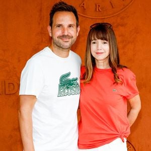 Christophe Michalak et sa femme Delphine McCarty au village lors des Internationaux de France de tennis de Roland Garros 2023, à Paris, France, le 9 juin 2023. © Jacovides-Moreau/Bestimage