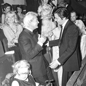 Archives - Jean Marais et Alain Delon au Gala de l'union des artistes.