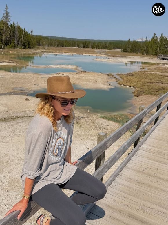 Le parc national de Yellowstone les a particulièrement émerveillés.

L'animatrice Marine Vignes, mère de la fille aînée de Nagui, en vacances en famille à Yellowstone.