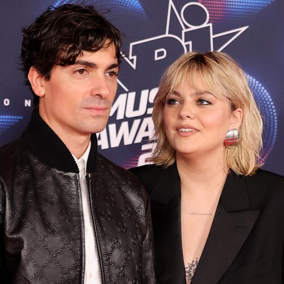 Il y a bientôt deux semaines, Florian Rossi, le compagnon de Louane, a partagé des nouvelles inquiétantes concernant sa santé. 

Florian Rossi et sa compagne Louane Emera au photocall de la 25ème cérémonie des "NRJ Music Awards (NMA)" au palais des Festivals et des Congrès de Cannes, France. © Dominique Jacovides/Bestimage