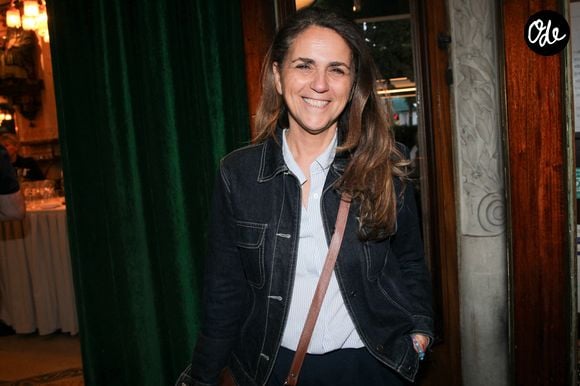 Il y avait également Valérie Bénaïm

Valérie Bénaïm - Personnalités aux Deux Magots pour la 3ème édition du salon du livre à Saint-Germain-des-Prés "Des pages avant la plage" à Paris le 6 juin 2026

© Philippe Baldini / Bestimage