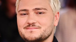 "Mon futur mari" : Jeff Panacloc et Charlotte, une actrice vue dans Demain nous appartient, fiancés ? La jeune femme vend la mèche