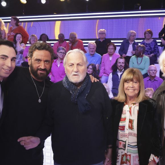 Exclusif - Jordan Deluxe, Cyril Hanouna, Jean-Jacques Debout, Chantal Goya, Hugues Aufray sur le plateau de l’enregistrement de l’émission « Face à Hanouna » présentée par C.Hanouna  et diffusée sur C8 le 27 avril 2024, à Paris, France, le 25 avril 2024. © Jack Tribeca / Bestimage