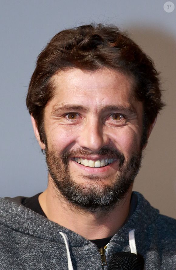 Exclusif - L'ex-champion du monde de football Bixente Lizarazu présente le nouveau volume (4°opus) de sa série "Frères de sport". Le 30 Janvier 2016 à Saint-Jean-de-Luz. 
© Patrick Bernard- Christophe de Prada / Bestimage