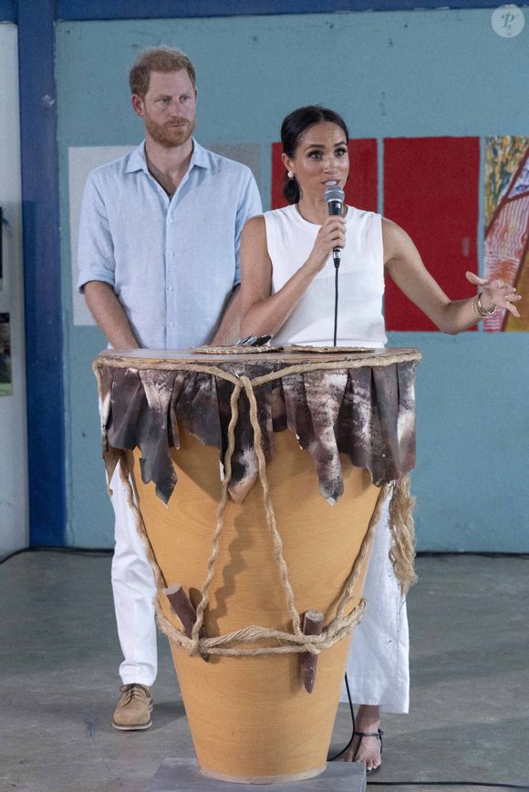 Le prince Harry et la duchesse de Sussex Meghan lors d'une visite à San Basilio de Palenque, en Colombie, le 17 août 2024. Photo by Gtres/ABACAPRESS.COM