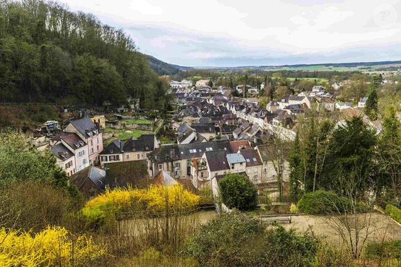 Tonnerre (89) : vue sur la ville depuis l'eglise Saint Pierre - Photo by Bordier S./ANDBZ/ABACAPRESS.COM