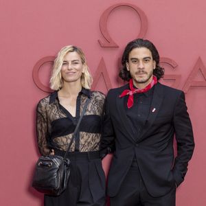 La jurée de "Danse avec les stars", Fauve Hautot, et son compagnon Romain Guillermic font une annonce

Fauve Hautot, Romain Guillermic lors du Photocall de la soirée d'ouverture de la " Maison Omega " à l'hôtel de Poulpry, Maison des Polytechniciens pour les JO  © Olivier Borde - Jack Tribeca /Bestimage