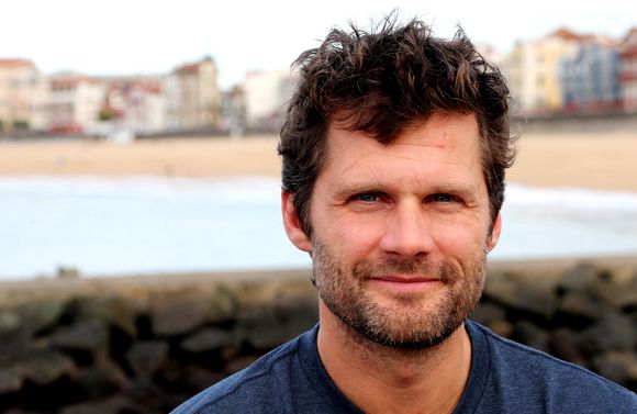 Exclusif - Alexis Michalik - Photocall du jury lors de la 11ème édition du Festival international du film de Saint-Jean-de-Luz le 8 octobre 2024. © Patrick Bernard / Bestimage