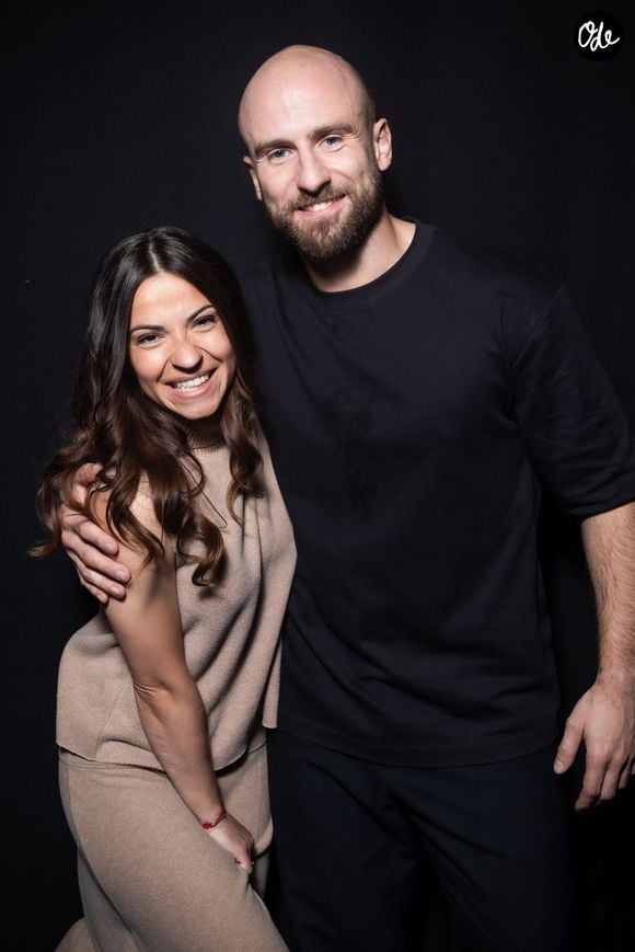 Denitsa Ikonomova, François Alu en backstage de l'enregistrement de l'émission "La Boîte à secrets", présentée par F.Bollaert et diffusée le 9 janvier 2026 sur France 3, dans les studios du Lendit à Saint-Denis, France, le 2 décembre 2025. © Cyril Moreau/Bestimage