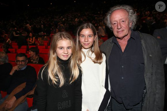 Exclusif - Didier Barbelivien et ses filles Louise et Lola - Salle - Spectacle symphonique Claude Lelouch "D'un film à l'autre" au Palais des Congrès de Paris le 14 novembre 2022. © Moreau / Rindoff / Bestimage