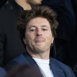 Lila Salet, ancienne actrice et ex-compagne de Jean Imbert, a témoigné sur RTL en revenant sur les violences et l’emprise qu’elle affirme avoir subies durant sept mois.


Jean Imbert dans les tribunes lors du match UEFA Ligue des Champions groupe A, opposant le Paris Saint-Germain (PSG) au Real Madrid au Parc des Princes à Paris, France. © Cyril Moreau/Bestimage