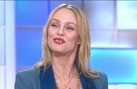 Vanessa Paradis s'est confiée sur la contribution de ses enfants Lily-Rose et Jack Depp a son nouvel album dans l'émission C à vous sur France 5.
Crédit : C à vous/France 5