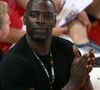 Il arbore fièrement à son poignet le modèle Reverso Tribute Monoface Petites secondes, une montre rectangulaire iconique.

L'acteur français et coprésident du Paris Basketball, Omar Sy, assiste au quatrième match de la finale du Championnat de France Elite de basket-ball opposant l'AS Monaco au Paris Basketball à la Salle Gaston Médecin, à Monaco. 

© Stéphane Pillaud/Psnewz/Bestimage