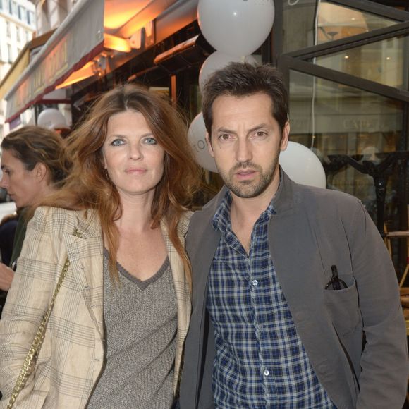 Le couple s'est séparé en 2001 et lui est tombé amoureux de Gwendoline Hamon puis s'est marié avec Stéphanie Séguin

Frédéric Diefenthal et Gwendoline Hamon - Soirée d'inauguration de la boutique Stone de la creatrice de bijoux Marie Poniatovski, le 25 juin 2013
©RACHID BELLAK / BESTIMAGE