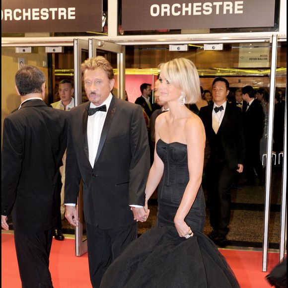 Johnny et Laeticia Hallyday - Montée des marches du film "Vengeance" lors du 62e Festival de Cannes. © DANIEL ANGELI / BESTIMAGE