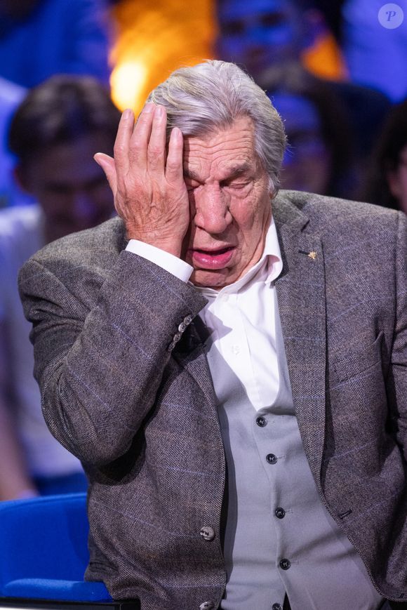 Exclusif - Jean-Pierre Castaldi lors de l'enregistrement de l'émission "La Boîte à secrets", présentée par F.Bollaert et diffusée le 9 janvier 2026 sur France 3, dans les studios du Lendit à Saint-Denis, France, le 2 décembre 2025. © Cyril Moreau/Bestimage
