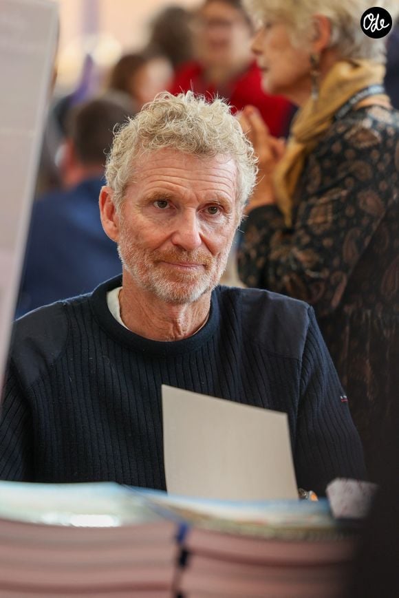 Ce même jour, Denis Brogniart a rendu hommage à un homme récemment décédé, qui a travaillé à ses côtés sur l'émission "Ninja Warrior"

Denis Brogniart à la Hall Georges Brassens de Brive-la-Gaillarde pour la 43ème Foire du livre de Brive, le 7 novembre 2025. ©Jean-Marc LHOMER/Bestimage.